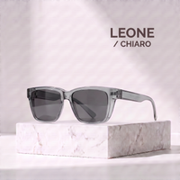 Leone / Chiaro